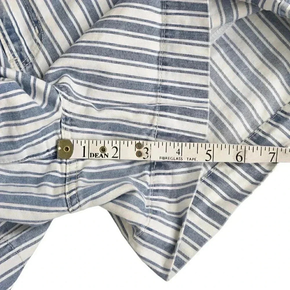 American Eagle Mom Shorts High Rise Striped Blue White Size 12 - Picture 10 of 10